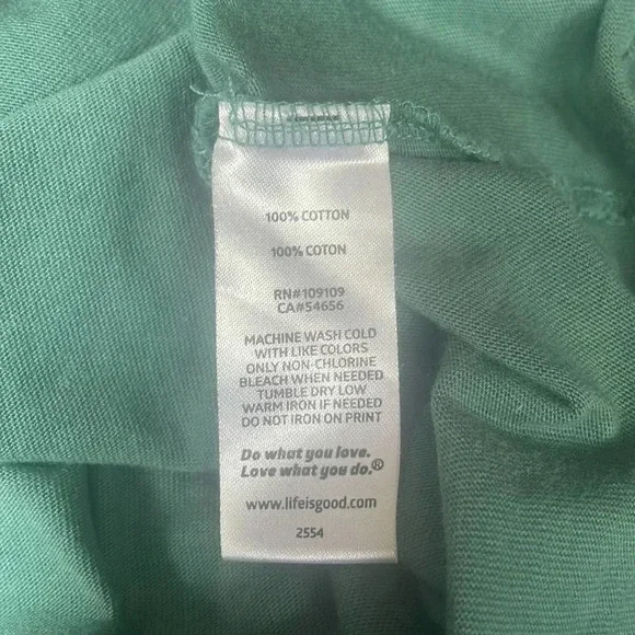 Life is Good Women’s Green Graphic T-Shirt Size Large - Picture 5 of 6